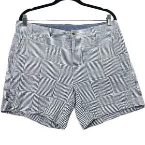 L.L. Bean Womens Favorite Fit Seersucker Patchwork Shorts Blue White 12 Mid Rise